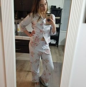 LIZ CLAIBORNE Villager Pajama Set